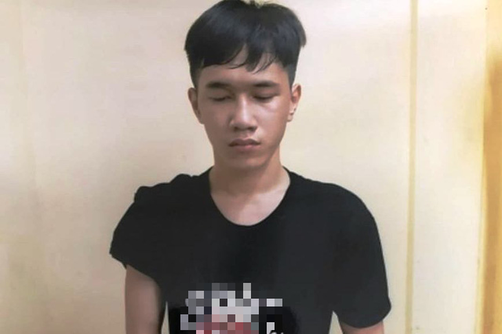 Bắt kẻ trộm đi qua 4 người đang ngủ, lấy tài sản trị giá cả trăm triệu - Ảnh 1.