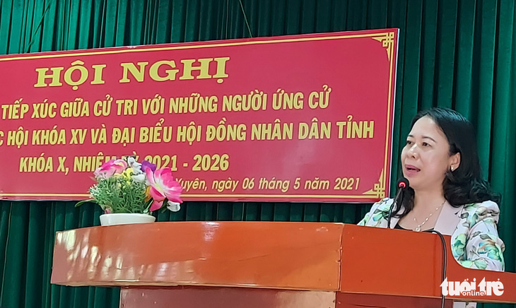 Phó chủ tịch nước Võ Thị Ánh Xuân tiếp xúc cử tri tại TP Long Xuyên - Ảnh 1.