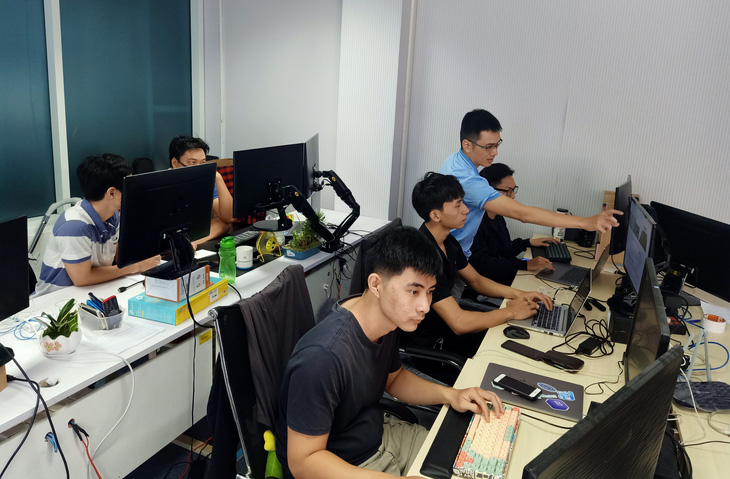 40% doanh nghiệp vừa và nhỏ tại Việt Nam phải cắt giảm nhân sự - Ảnh 1.