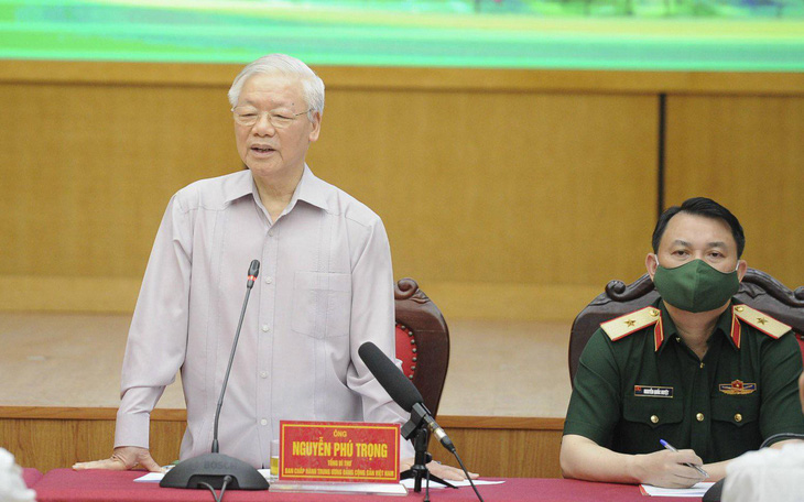 Tổng bí thư Nguyễn Phú Trọng tiếp xúc trực tuyến với hơn 2.400 cử tri Hà Nội