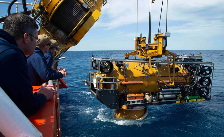 Ly kỳ cứu nạn tàu ngầm dưới biển khơi - Kỳ cuối: Từ buồng cứu nạn đến tàu lặn biển sâu - Ảnh 1.