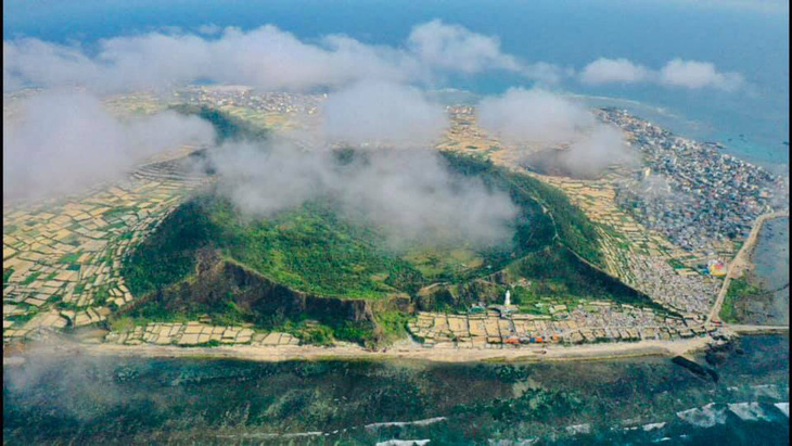 Quảng Ngãi đề xuất xây sân bay ở đảo Lý Sơn - Ảnh 1.