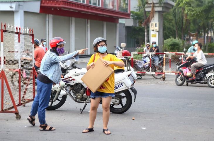 Giao thông các chốt qua quận Gò Vấp dễ thở hơn nhờ phân luồng từ xa - Ảnh 5.