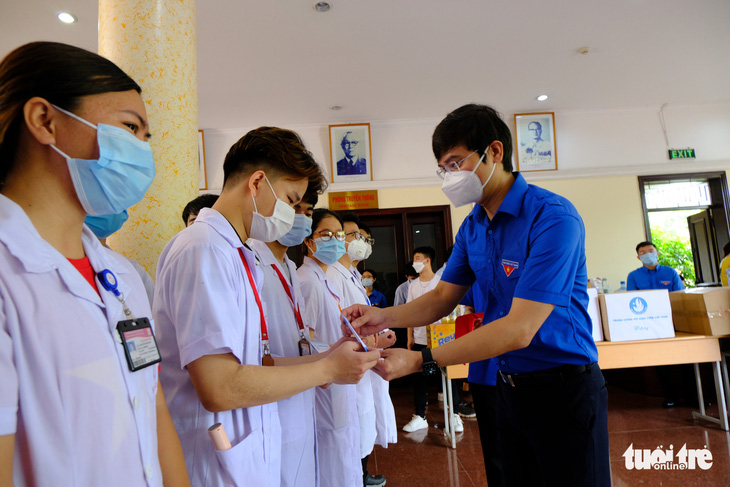 1.000 sinh viên y khoa TP.HCM tình nguyện tham gia chống dịch COVID-19 - Ảnh 5.