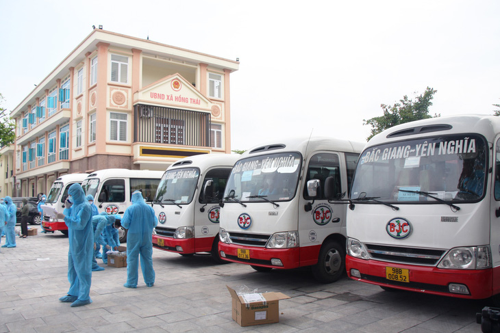 4.000 công nhân từ Bắc Giang sẽ cách ly tập trung ở Lạng Sơn - Ảnh 1.