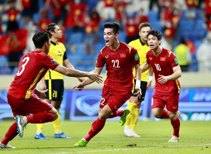 Thủ tướng Phạm Minh Chính chúc mừng chiến thắng của đội tuyển Việt Nam trước Malaysia - Ảnh 1.