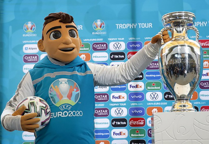 Cùng MyTV lăn theo trái bóng Uniforia của UEFA Euro 2020 - Ảnh 1.