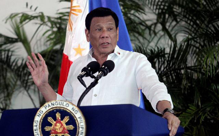 Philippines lại neo quyết định 
