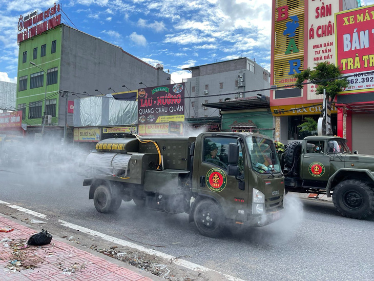 Chủ tịch tỉnh Bắc Giang: Quyết tâm khống chế dịch trong 6 ngày tới - Ảnh 1.