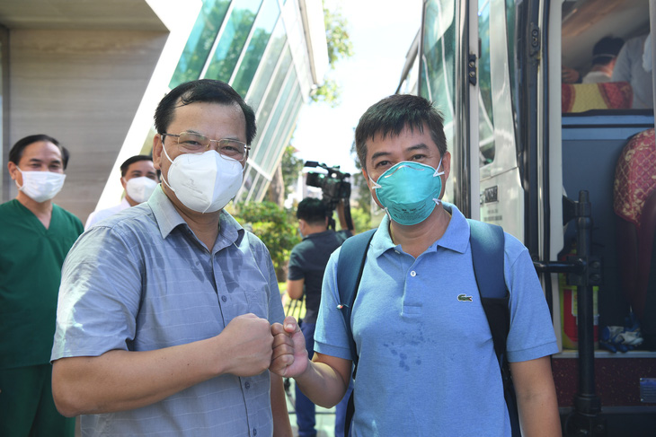 Đội phản ứng nhanh Bệnh viện Chợ Rẫy từ tâm dịch Bắc Giang về TP.HCM - Ảnh 1.
