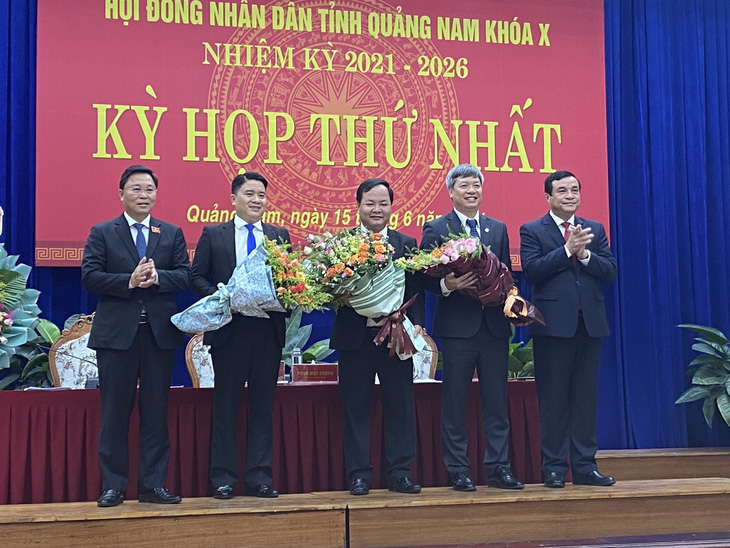 Ông Lê Trí Thanh tái đắc cử chủ tịch UBND tỉnh Quảng Nam - Ảnh 2.