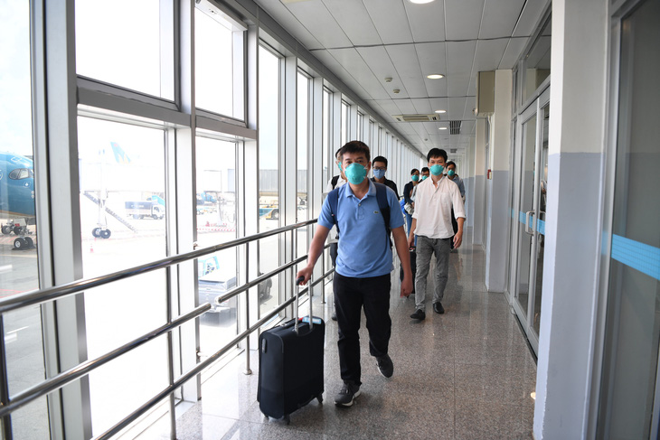 Đội phản ứng nhanh Bệnh viện Chợ Rẫy từ tâm dịch Bắc Giang về TP.HCM - Ảnh 2.