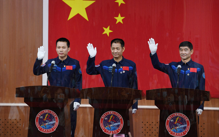 Sáng mai, Trung Quốc đưa 3 phi hành gia lên xây trạm không gian Thiên Cung