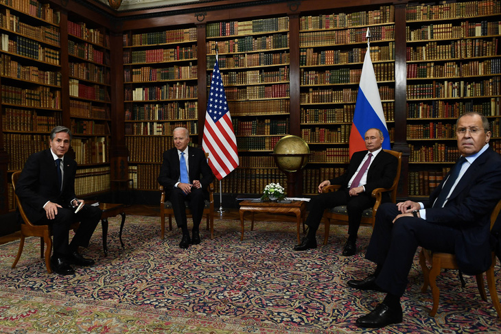 Tổng thống Putin và Biden bước vào hội đàm dài 5 tiếng - Ảnh 3.