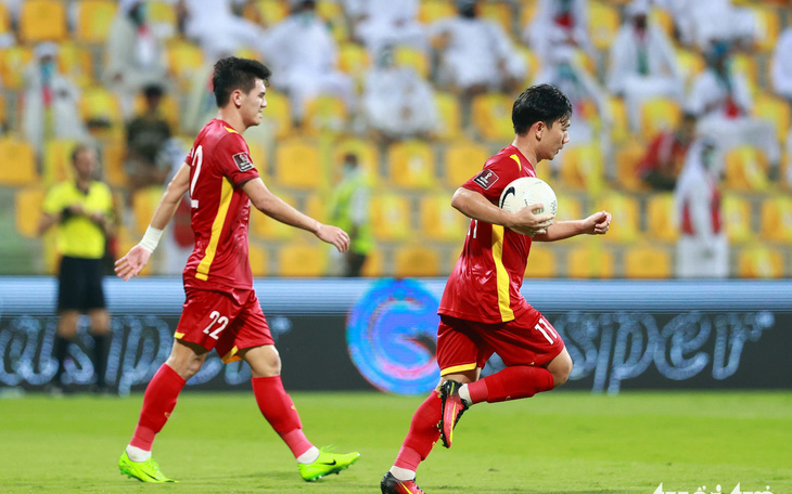 10 bạn đọc đoạt giải dự đoán "Cầu thủ xuất sắc nhất trận" Việt Nam - UAE