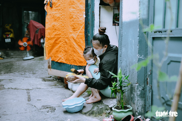 Người Sài Gòn giãn cách, không giãn lòng - Ảnh 6.