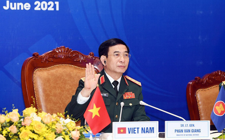 Bộ trưởng Bộ Quốc phòng Phan Văn Giang đề cập Biển Đông và nhân đạo với ngư dân