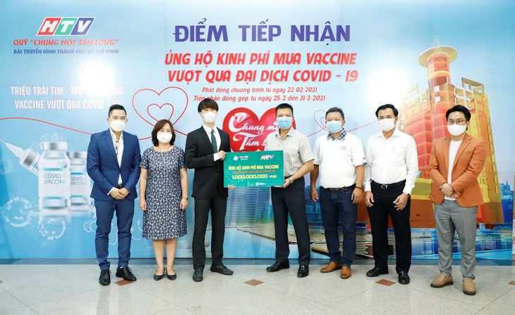 Van Phuc Group ủng hộ 100 tấn gạo, 2.000 bộ quần áo bảo hộ chống dịch - Ảnh 3.