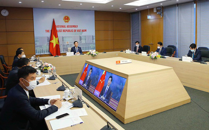 Chủ tịch Quốc hội Vương Đình Huệ đề nghị Trung Quốc tăng nhập hàng hóa Việt Nam - Ảnh 2.