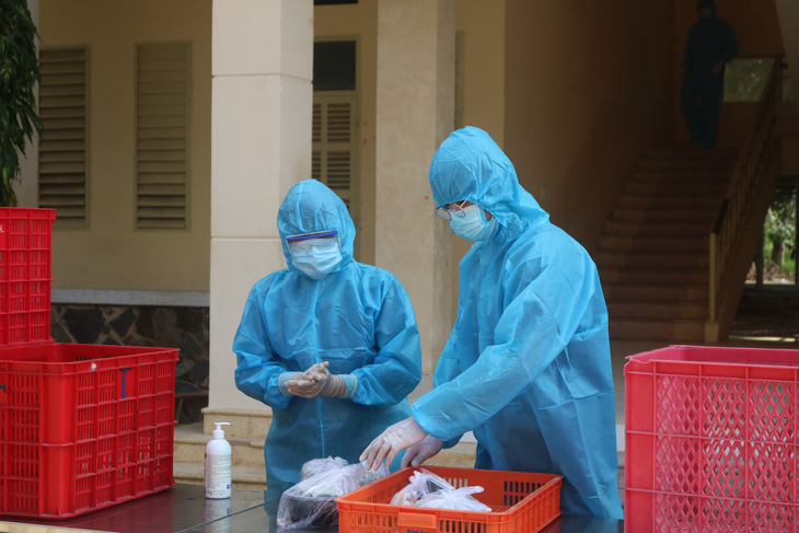 TP.HCM: 3 nhân viên trạm y tế phường nhiễm COVID-19 - Ảnh 1.
