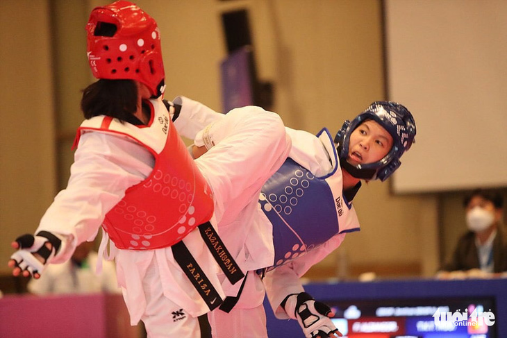 Võ sĩ Kim Tuyền giành HCV Giải taekwondo vô địch châu Á 2021 - Ảnh 1.