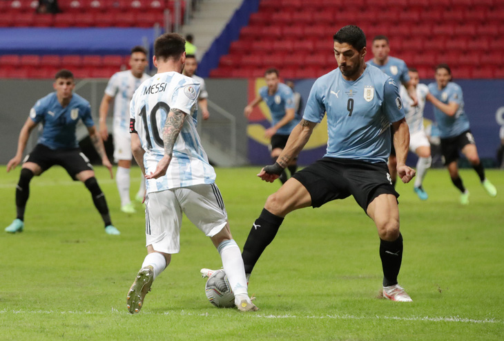 Messi tỏa sáng giúp Argentina có trận thắng đầu tiên ở Copa America 2021 - Ảnh 1.