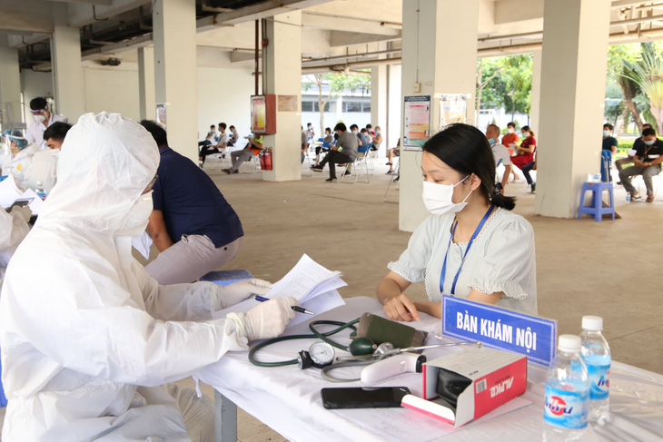 Số F0 ở ổ dịch liên quan khu công nghiệp tại Bắc Giang giảm rõ rệt - Ảnh 1.