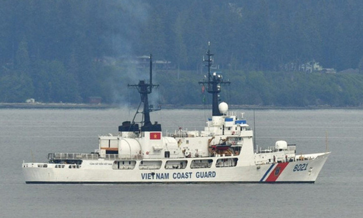 Tàu cảnh sát biển CSB 8021 Mỹ bàn giao cho Việt Nam đang trên đường về nước - Ảnh 1.