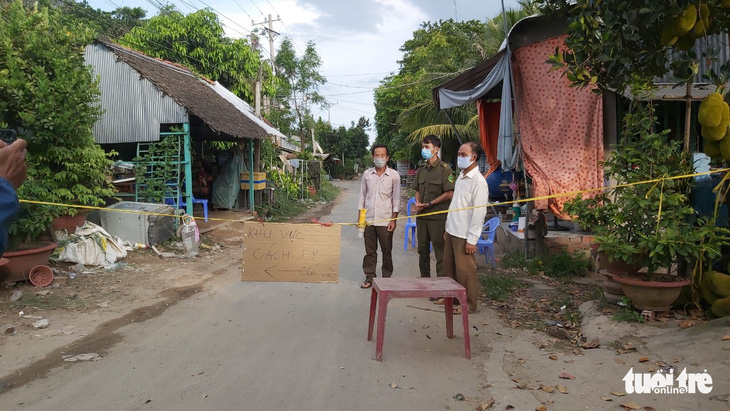 An Giang khoanh vùng bán kính 300m sau khi chủ ghe cá mắc COVID-19 - Ảnh 1.