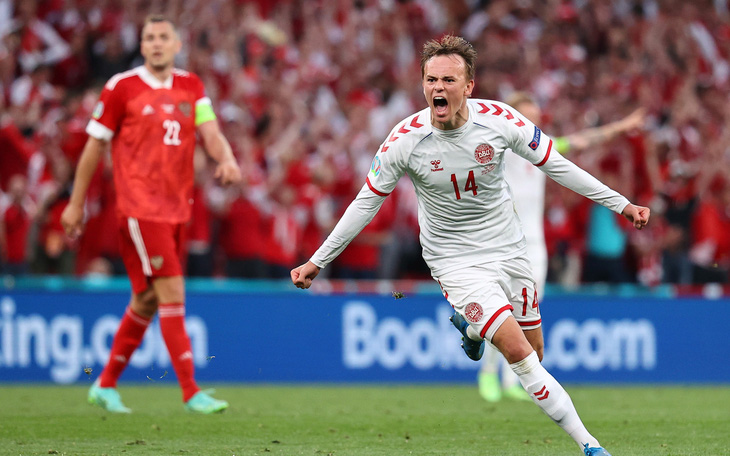Đan Mạch lách qua khe cửa cực hẹp cùng Bỉ đi tiếp ở Euro 2020