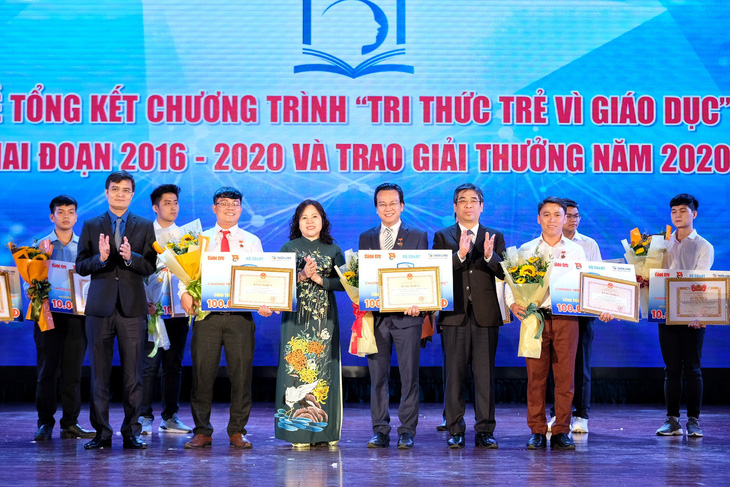 Tri thức trẻ vì giáo dục 2021: Giải quyết nỗi đau, xóa nhòa khoảng trống trước COVID-19 - Ảnh 3.