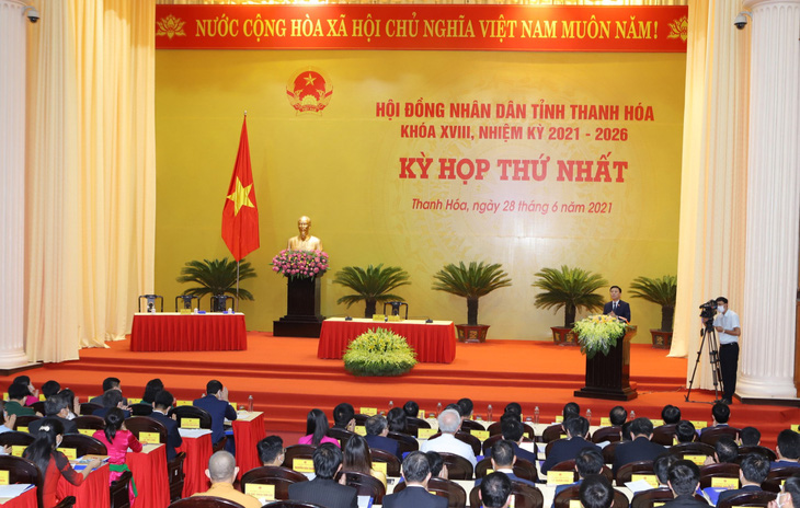 Thanh Hóa: Chủ tịch HĐND và chủ tịch UBND tỉnh tiếp tục giữ chức - Ảnh 1.