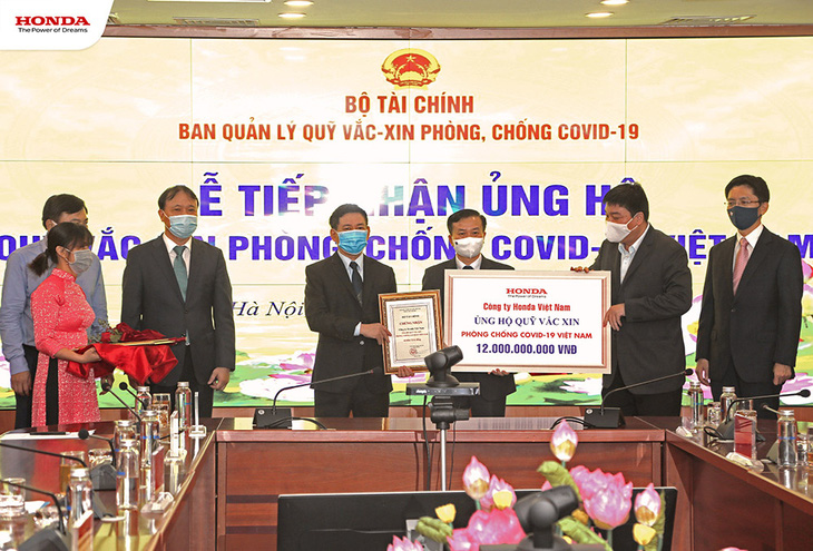 Honda Việt Nam ủng hộ 12 tỉ đồng vào Quỹ vắc xin phòng COVID-19 - Ảnh 1.