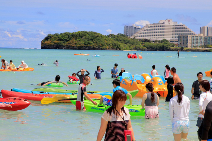 Guam triển khai chương trình nghỉ dưỡng vaccine để thúc đẩy du lịch - Ảnh 1.