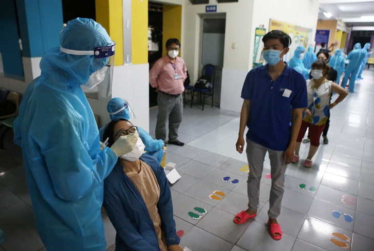Xét nghiệm cho các đơn vị nhà nước ở Gò Vấp: Ai cũng viện lý do đơn vị đặc thù, thiết yếu - Ảnh 2.