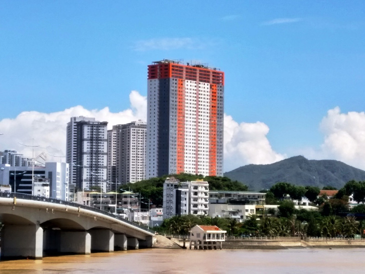 Hàng trăm dự án tại Khánh Hòa phải định lại giá đất để thu tiền cho Nhà nước - Ảnh 1.
