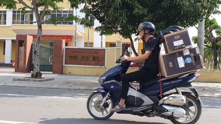 Thanh tra vào cuộc vụ nguyên giám đốc sở tuyển 8 biên chế không qua sở nội vụ - Ảnh 1.