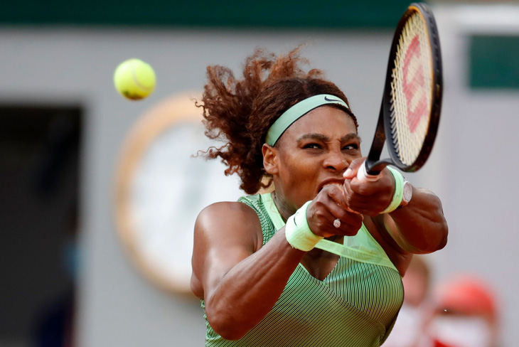 Serena Williams bị loại sớm, Federer rút lui khỏi Roland Garros - Ảnh 2.