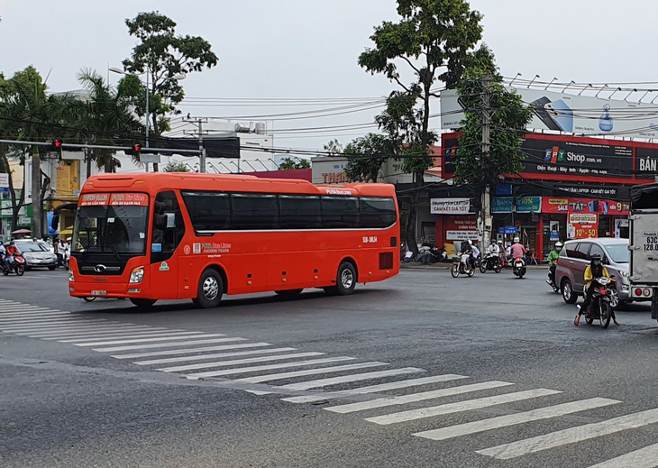 Taxi, xe khách từ Cần Thơ không được đến Tiền Giang - Ảnh 1.