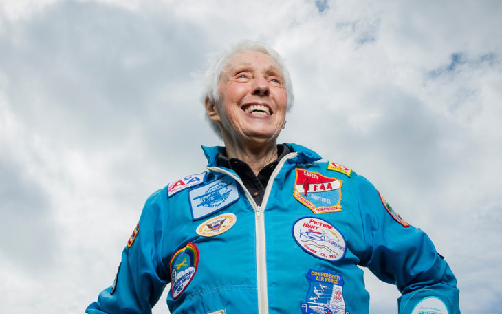 Tỉ phú Jeff Bezos chọn nữ phi công huyền thoại 82 tuổi cùng du hành vũ trụ