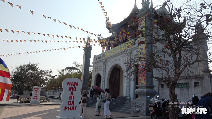 Trở lại làng ăn mày - Ảnh 1.