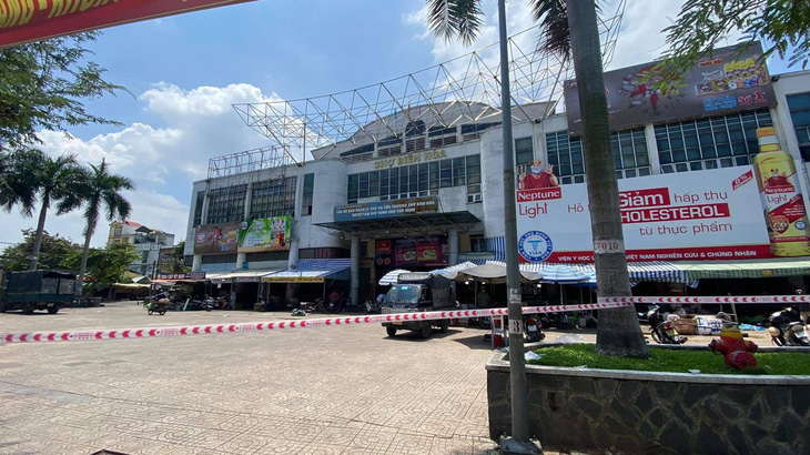 Thêm 5 chợ lớn ở trung tâm Biên Hòa tạm dừng hoạt động - Ảnh 1.