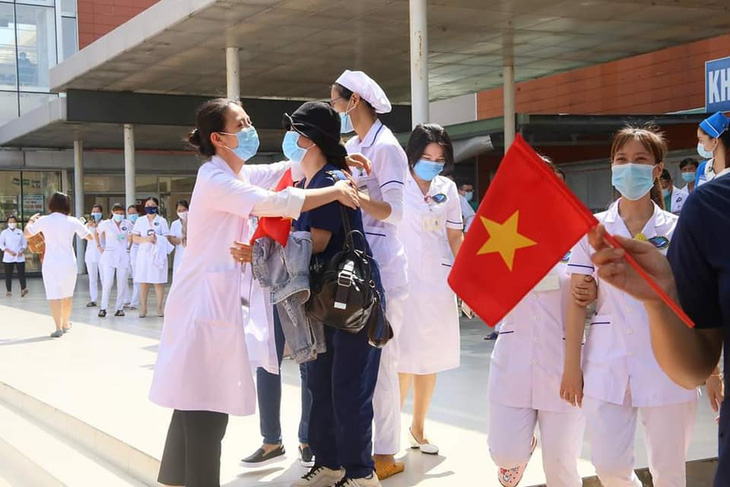 39 y bác sĩ ở Quảng Nam tăng cường hỗ trợ TP.HCM chống dịch - Ảnh 2.