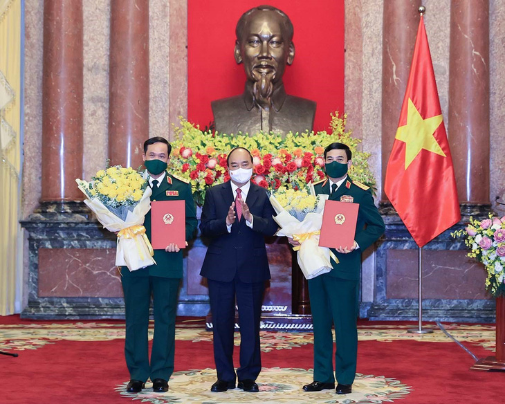 Thăng quân hàm đại tướng cho Bộ trưởng Bộ Quốc phòng Phan Văn Giang - Ảnh 1.