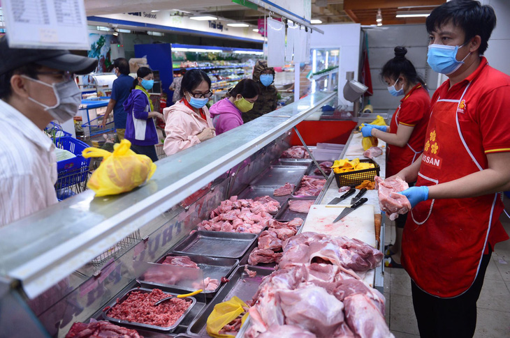 Hiệp hội Chăn nuôi Đồng Nai đề xuất mở điểm bán thịt giải cứu người nuôi heo - Ảnh 1.