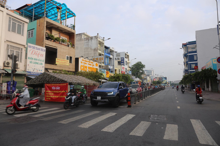Dời chốt ở đường Nguyễn Kiệm, nới lỏng kiểm tra qua các chốt ở Gò Vấp - Ảnh 3.