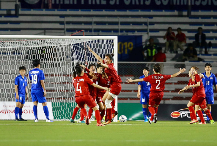 Triệu tập 34 cầu thủ đội tuyển nữ Việt Nam chuẩn bị Giải bóng đá nữ châu Á 2022 - Ảnh 1.