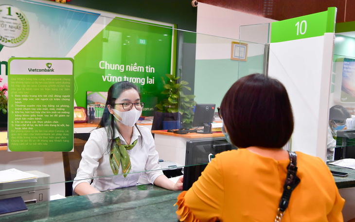 Vietcombank giảm 1% lãi vay hỗ trợ khách hàng bị ảnh hưởng bởi dịch COVID-19