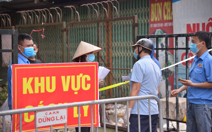 Bộ trưởng yêu cầu xây dựng kế hoạch hỗ trợ lao động ngay tuần này, nhiều tỉnh sang tuần mới trình