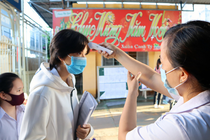 Hơn 10.000 thí sinh Bình Phước đăng ký dự thi tốt nghiệp THPT - Ảnh 1.